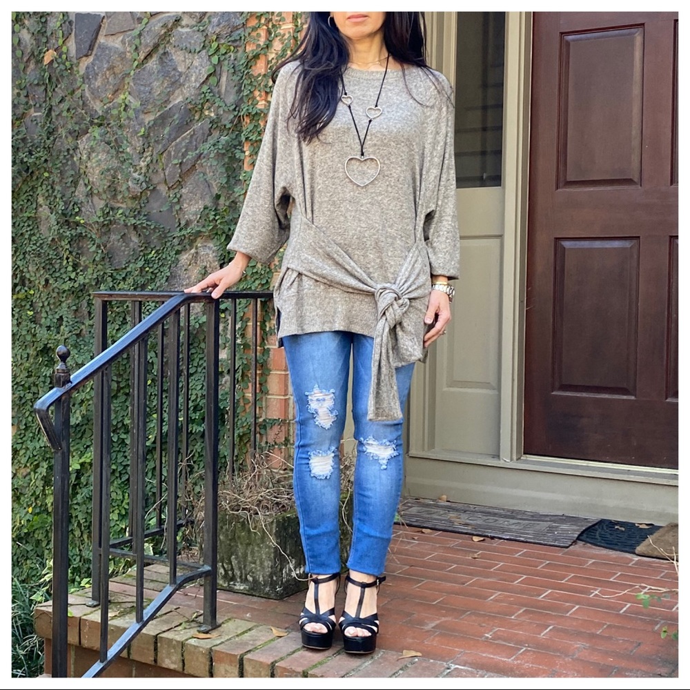 ✨LAST ONE✨Soft brushed knit tie front/back tunic - Picture 5 of 7